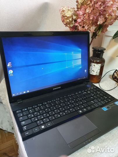Продам ноутбук samsung np300e5c