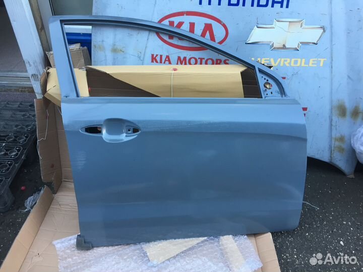 Дверь на KIA RIO передний правый 76004-4Y000