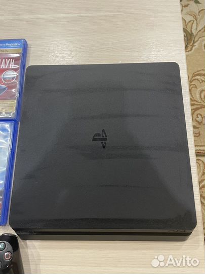 Sony PS4 slim