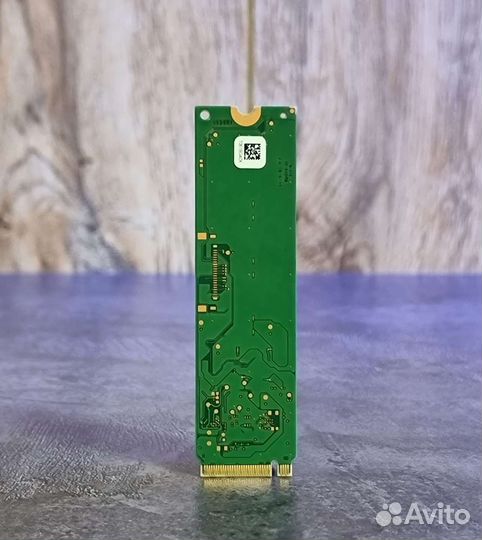 SSD M.2 512GB Micron 2200S PCI-E 3.0 x4