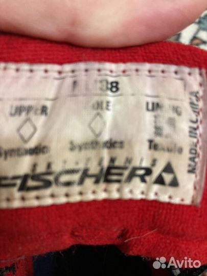 Лыжные ботинки fischer. Тип креплений SNS