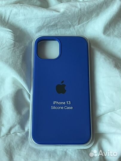 Чехол на iPhone 13