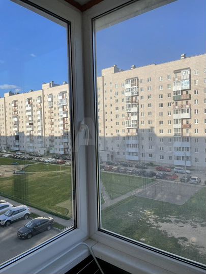 2-к. квартира, 46 м², 4/10 эт.