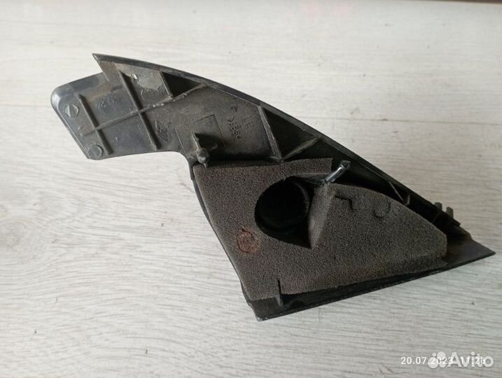 Уголок двери передний левый Chevrolet Lacetti