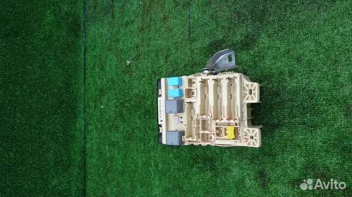 Блок предохранителей Toyota Harrier MCU36 1MZ-FE