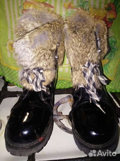 Ботинки,боты,сапоги.Лак.на меху.Отл.сост(40-41)