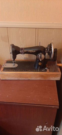Швейная машинка