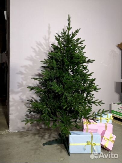 Ёлка искусственная - доставка по всей России