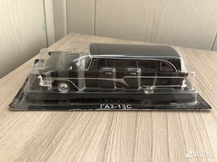 Модель автомобиля Deagostini газ 13С