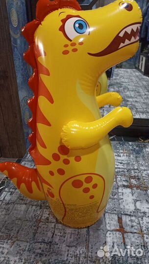 Надувная игрушка неваляшка