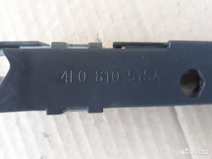 Левый кронштейн заднего бампера Audi A8 D3