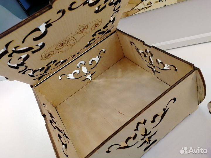 Деревянная шкатулка ручной работы