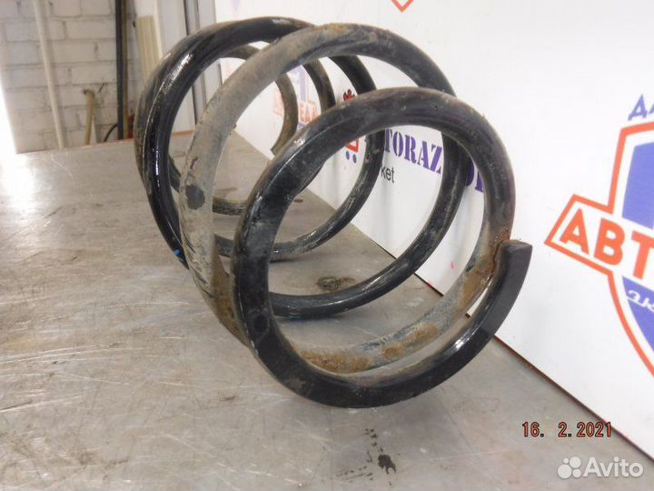 Пружина передняя левая Toyota Camry 50 2AR 2013