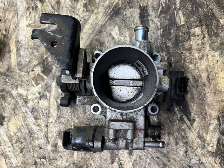 Дроссельная заслонка Geely Emgrand ec7 1.8 JL4g18