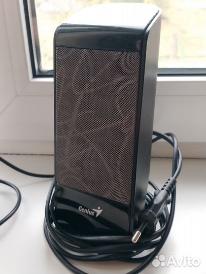 Компьютерные колонки Genius HP-J200