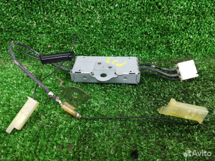 Усилитель антенны Toyota Camry XV40 8630006071