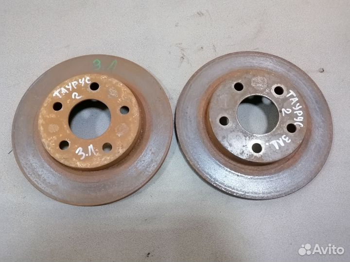 Диск тормозной невентилируемый зад.Ford Taurus 2