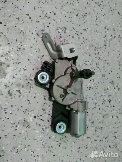 Моторчик стеклоочистителя Мазда 3 BK задний