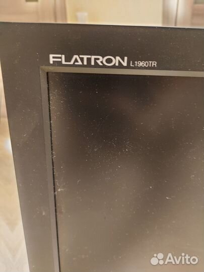 Монитор LG flatron L1960TR