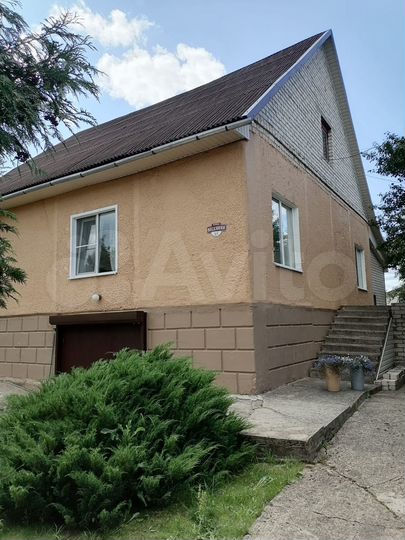 Дом 185,6 м² на участке 12,9 сот.