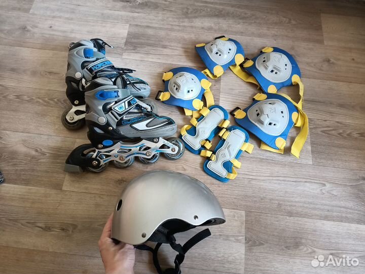 Ролики 30-33р. со шлемом и защитой