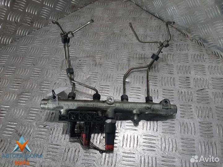 Топливная рампа Peugeot 607 2002 0445214017