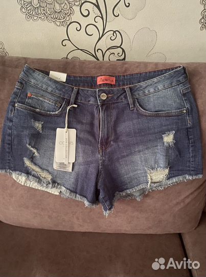 Джинсовые шорты colins