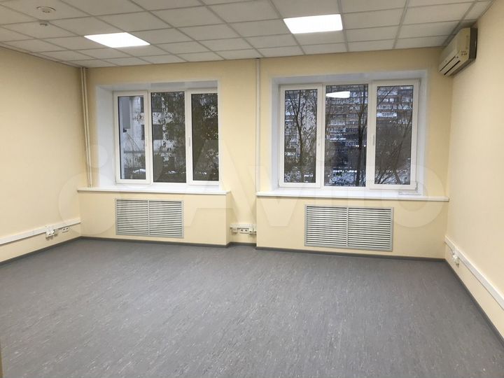 Офисное помещение, 900 м²