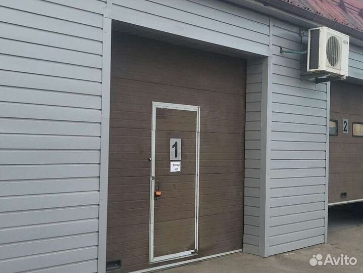 Ученик шиномонтажника грузового