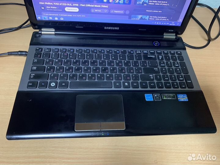 Игровой ноутбук Samsung NP-RC530