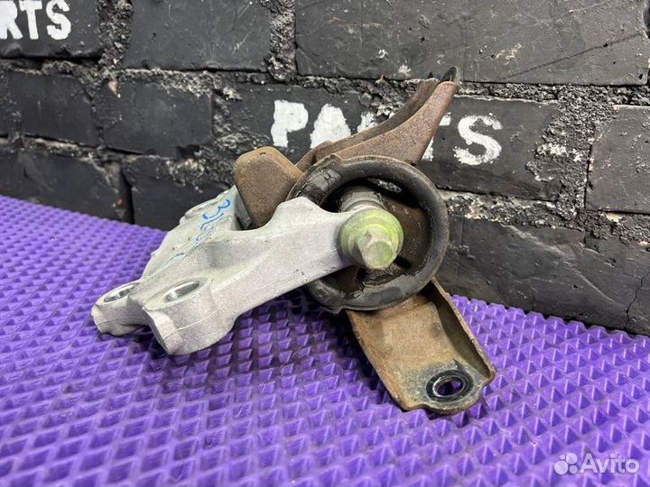 Подушка двигателя левая Honda Fit GE6-1013202 L13A