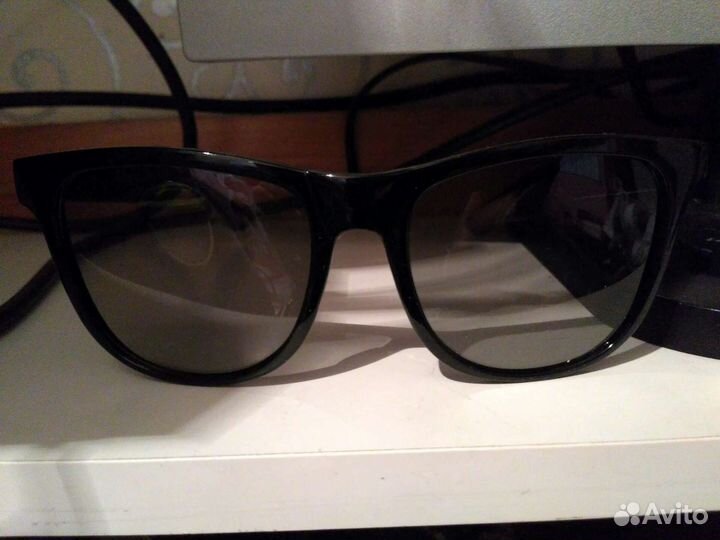 Солнцезащитные очки