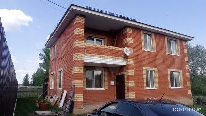 Коттедж 142,4 м² на участке 9 сот.