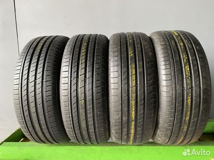 Roadstone N'Fera SU1 235/55 R18