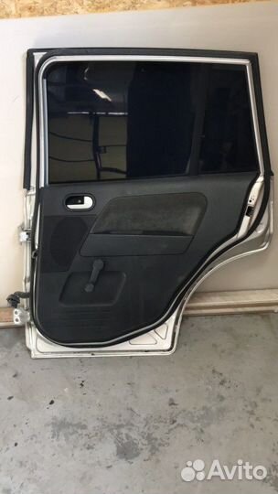 Дверь задняя правая Ford Fusion 2004 год б у