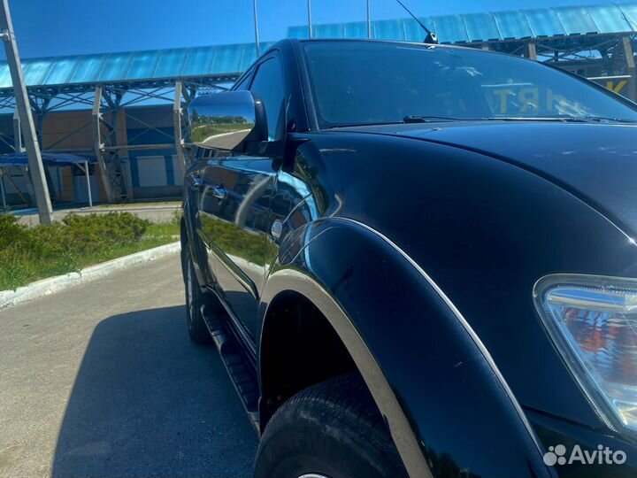 Mitsubishi Pajero Sport 2.5 AT, 2012, 194 320 км