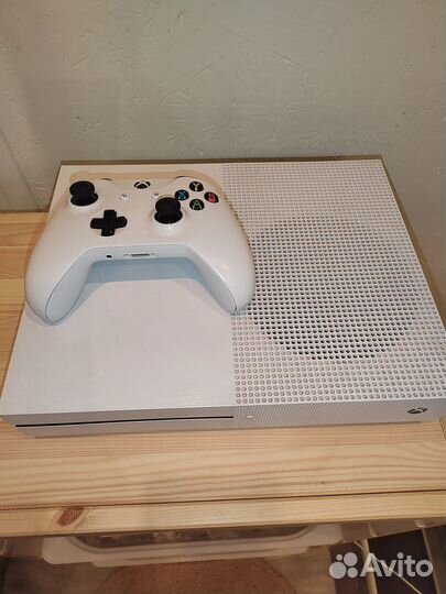 Игровая приставка xbox one s