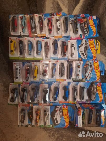 Hot wheels машинки