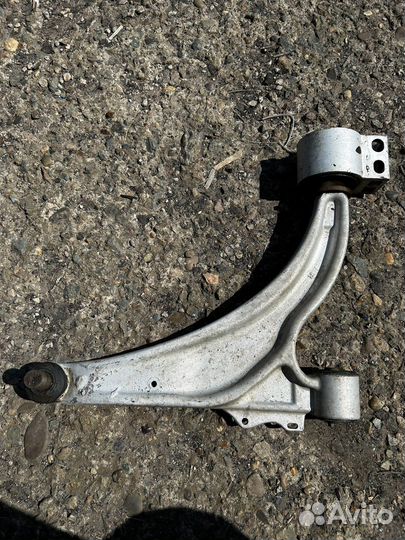 Рычаг передний правый нижний для Chevrolet Cruze