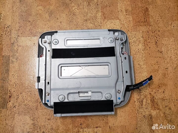 Lexus LX570 Монитор