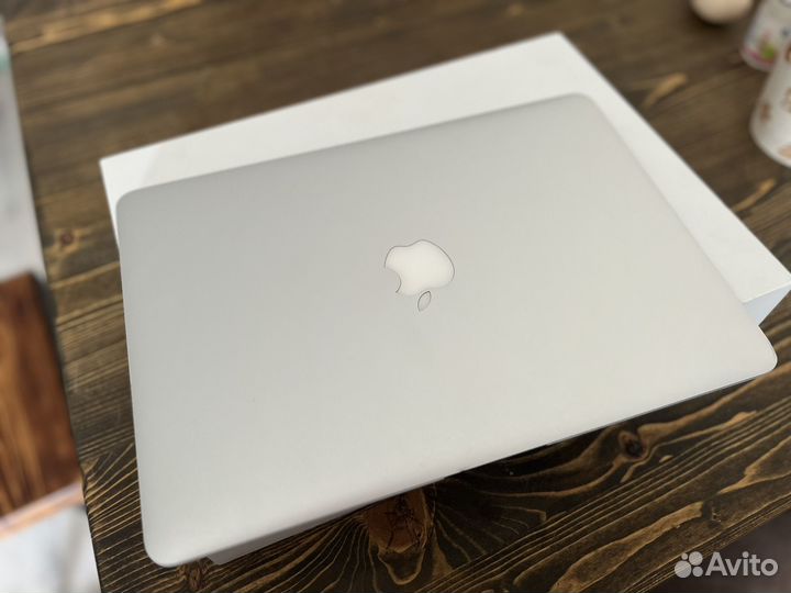 Apple MacBook Air MID 2017