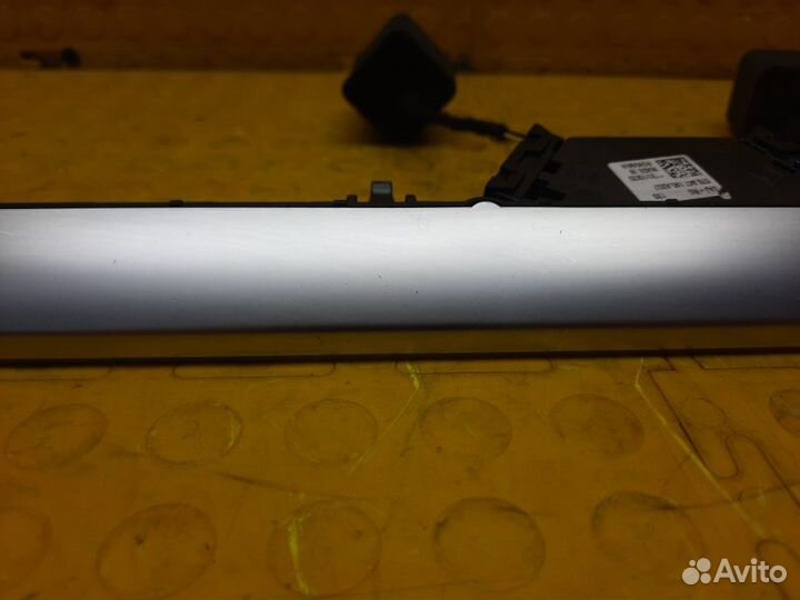 Декоративная накладка на торпедо Skoda Karoq djka