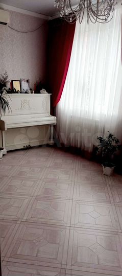 3-к. квартира, 108 м², 2/3 эт.