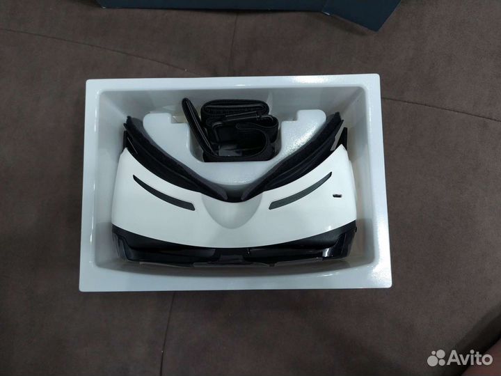 Очки виртуальной реальности samsung gear vr