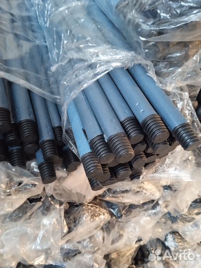 Черенок, рукоятка для швабры, метлы, грабли