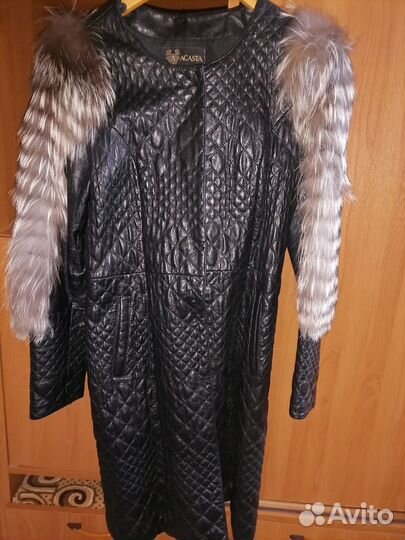 Пальто женское 42 44 с натуральным мехом