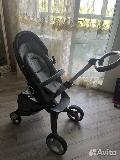 Прогулочная коляска stokke