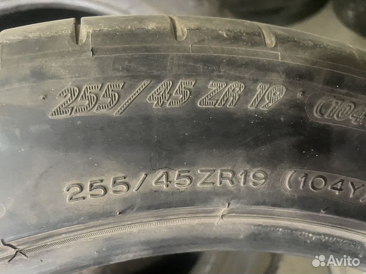 Michelin Pilot Super Sport 255/45 R19 и 285/40 R19