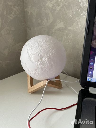Лампа луна