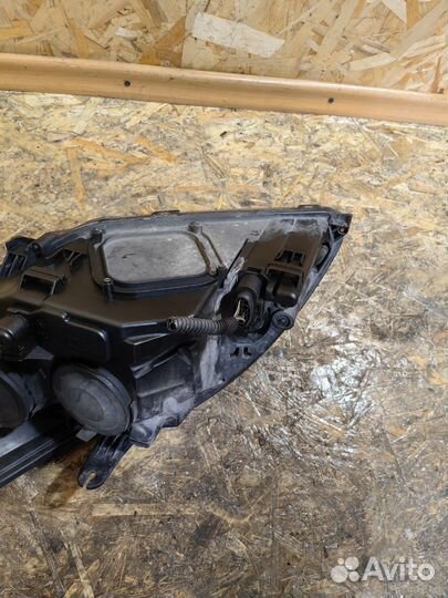 Фара Правая Форд Фокус 2 Рестайлинг 8M5113W029CE